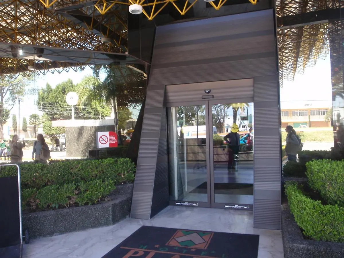 Hotel Plaza Las Fuentes Куаутлансинго 4*,