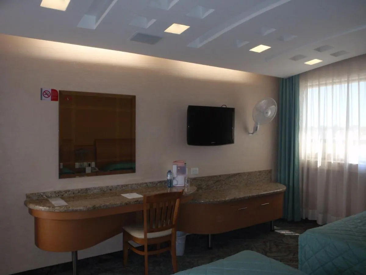 Hotel Plaza Las Fuentes Куаутлансинго 4*,